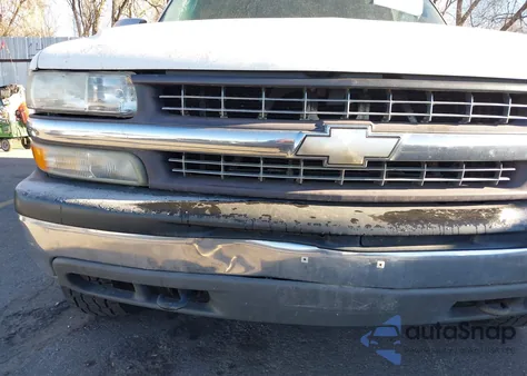 1999 Chevrolet Silverado 2500 Ls z USA, uszkodzony, nr VIN 1GCGK29U5XE204543